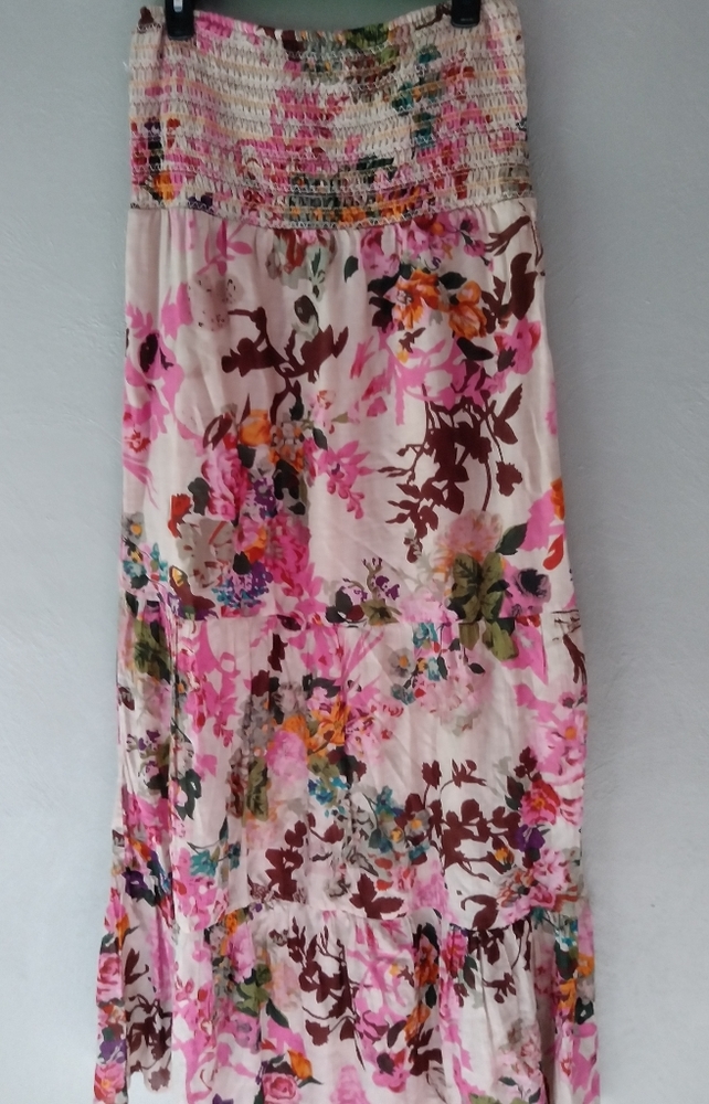Super fun floral maxi dress